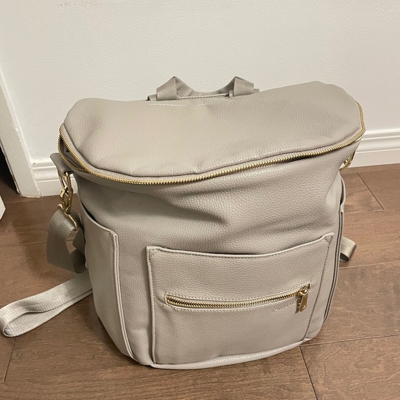 Fawn Design diaper bag - Picture 1 of 7